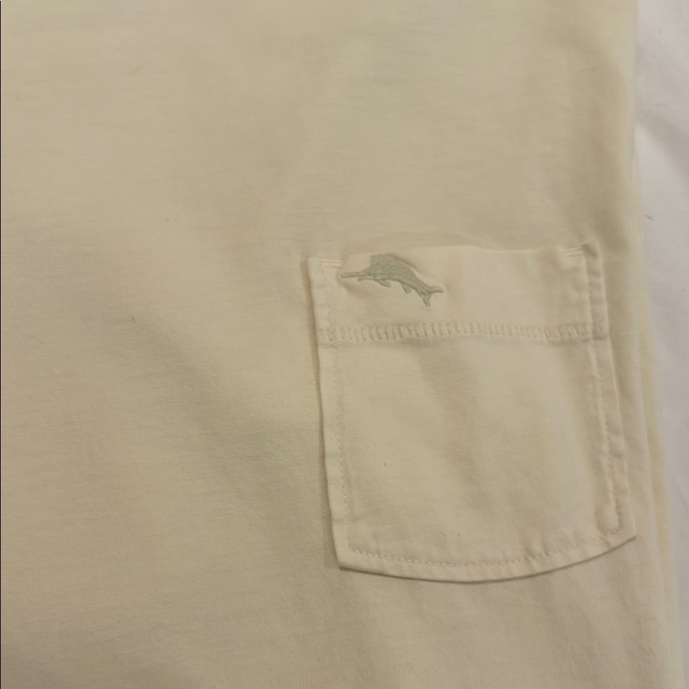 🖤Cream Pocket T-Shirt with Dolphin Embroidery🖤